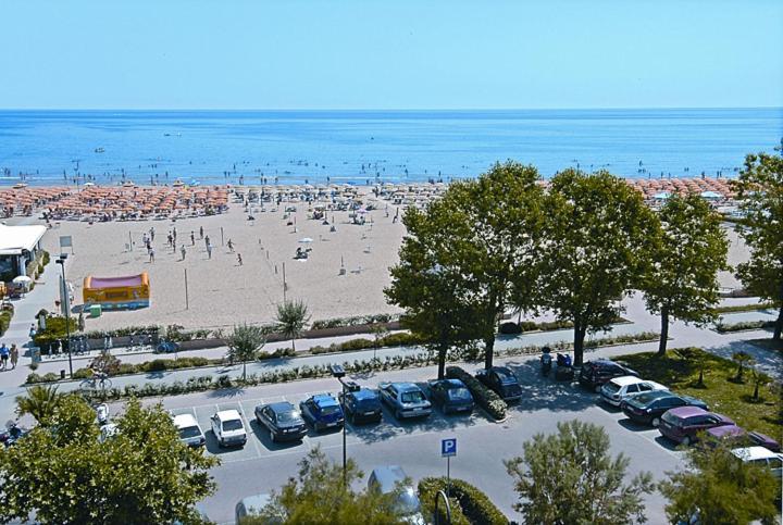 Hotel Miramare Giulianova Buitenkant foto