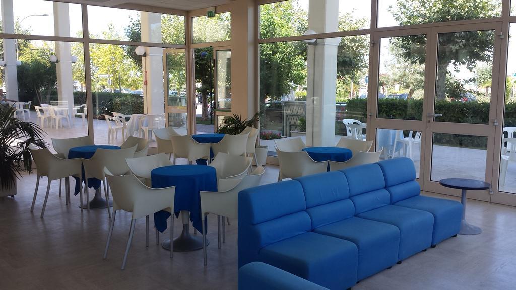 Hotel Miramare Giulianova Buitenkant foto